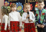 Przedszkolaki dla babć i dziadków 