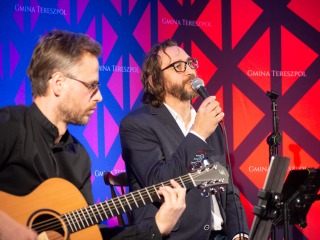 Biblioteka Publiczna Gminy Tereszpol - koncert Adama Szabata