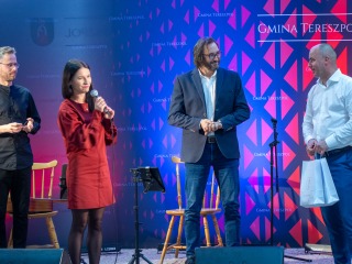 Biblioteka Publiczna Gminy Tereszpol - koncert Adama Szabata