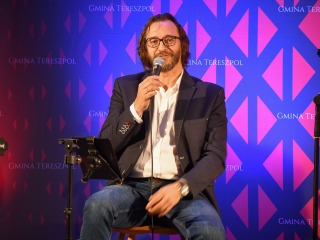 Biblioteka Publiczna Gminy Tereszpol - koncert Adama Szabata