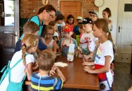 Zajęcia w zagrodzie edukacyjnej 