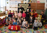 Strażacy przyjechali do dzieci