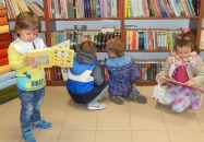 Przedszkolaki w Bibliotece